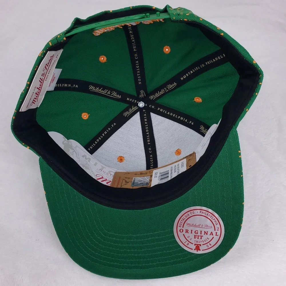 Milwaukee Bucks Mitchell‎ & Ness NBA Snapback Hat Cap 3D Logo Splatter Print NWT